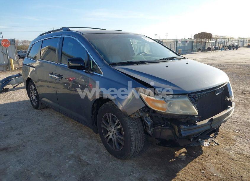 2011 Honda Odyssey EX-L (VIN 5FNRL5H65BB102516) main photo