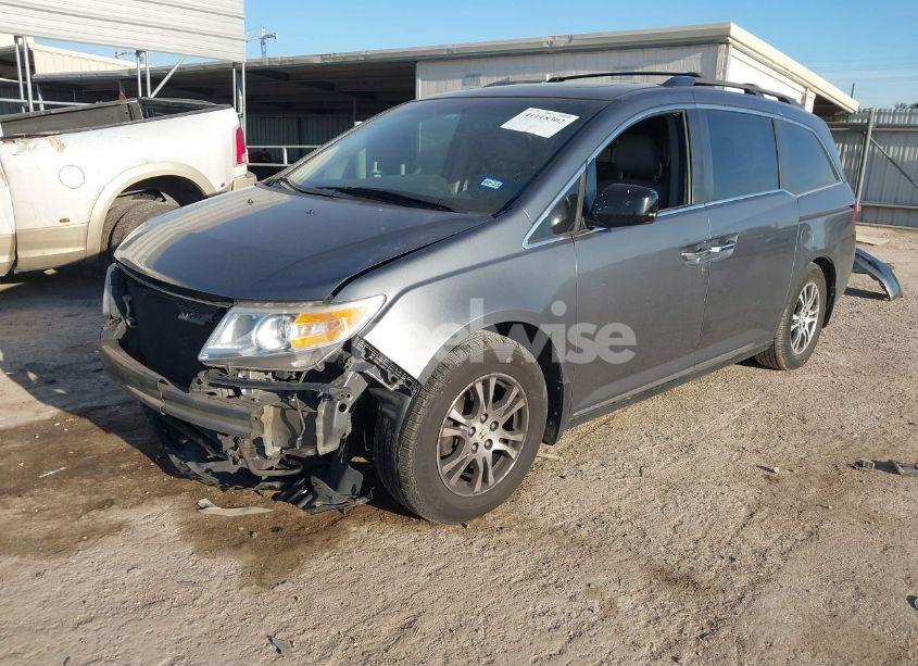 Photo 2 of 2011 Honda Odyssey EX-L (VIN 5FNRL5H65BB102516)
