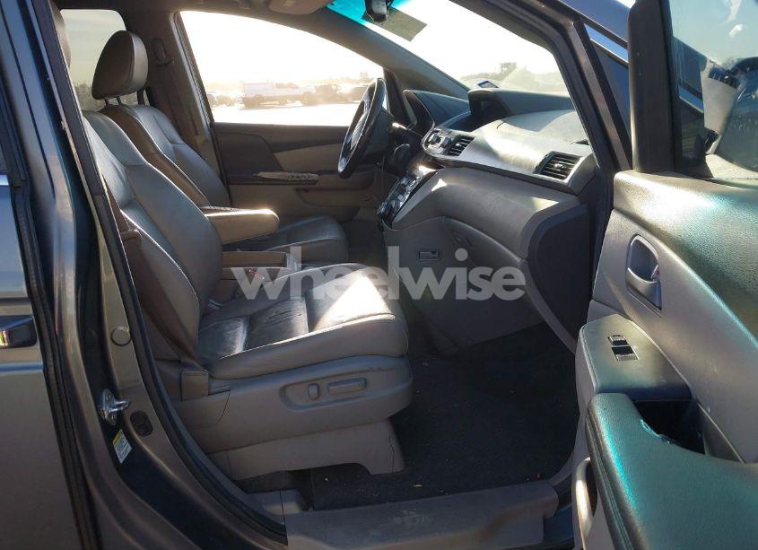 Photo 5 of 2011 Honda Odyssey EX-L (VIN 5FNRL5H65BB102516)