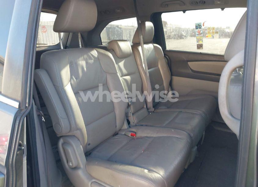 Photo 8 of 2011 Honda Odyssey EX-L (VIN 5FNRL5H65BB102516)