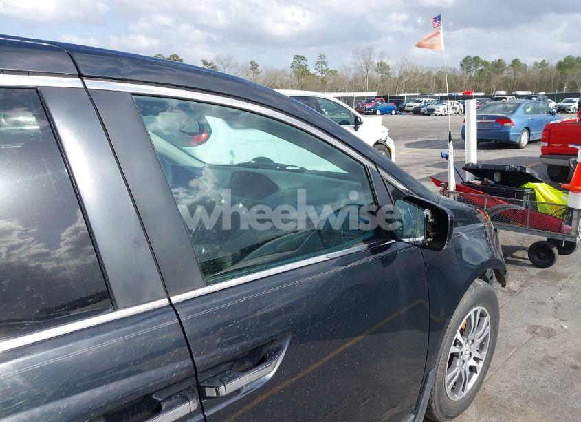 Photo 21 of 2011 Honda Odyssey EX-L (VIN 5FNRL5H65BB102807)