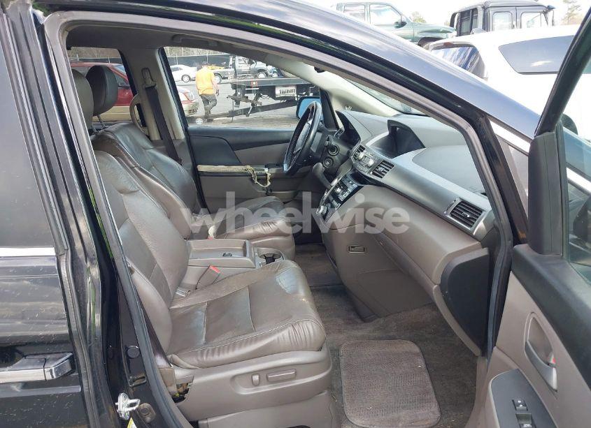 Photo 5 of 2011 Honda Odyssey EX-L (VIN 5FNRL5H65BB102807)