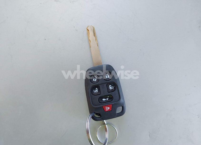 Photo 11 of 2011 Honda Odyssey EX-L (VIN 5FNRL5H65BB102810)