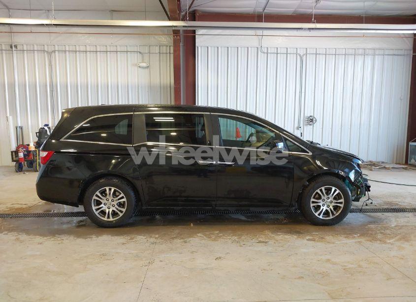 Photo 14 of 2011 Honda Odyssey EX-L (VIN 5FNRL5H65BB102810)