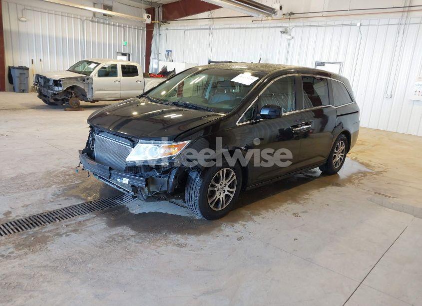 Photo 2 of 2011 Honda Odyssey EX-L (VIN 5FNRL5H65BB102810)