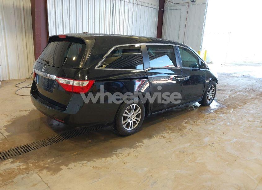 Photo 4 of 2011 Honda Odyssey EX-L (VIN 5FNRL5H65BB102810)