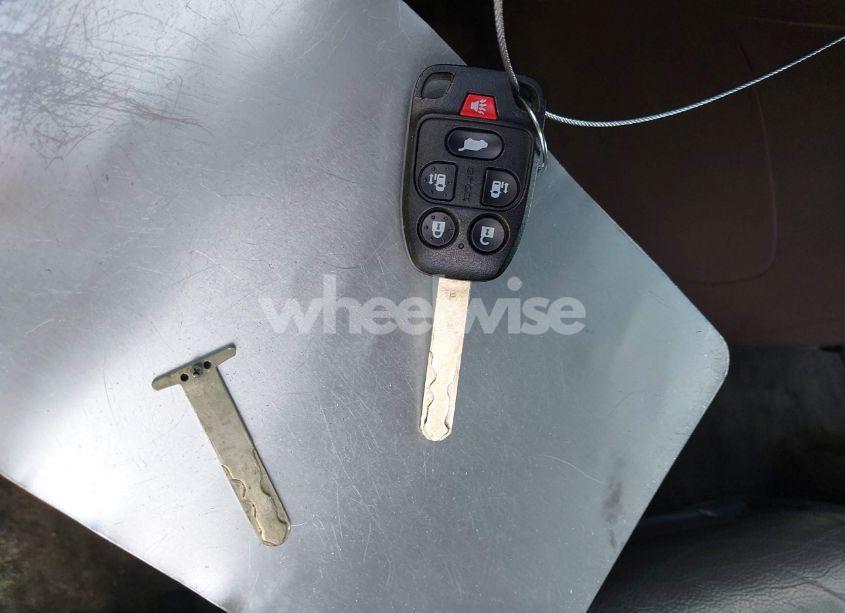 Photo 11 of 2011 Honda Odyssey EX-L (VIN 5FNRL5H65BB104640)