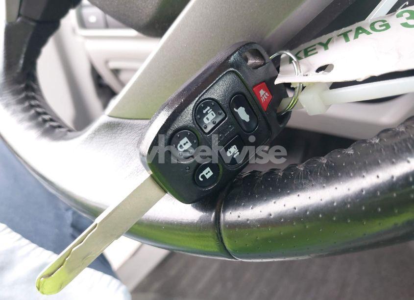 Photo 11 of 2012 Honda Odyssey EX-L (VIN 5FNRL5H65CB031318)