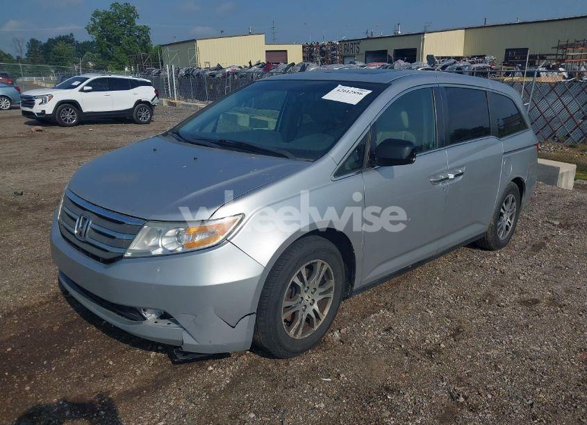 Photo 2 of 2012 Honda Odyssey EX-L (VIN 5FNRL5H65CB039015)