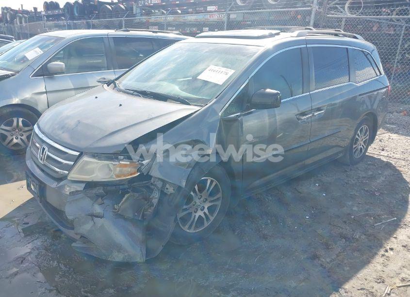 Photo 2 of 2012 Honda Odyssey EX-L (VIN 5FNRL5H65CB061032)