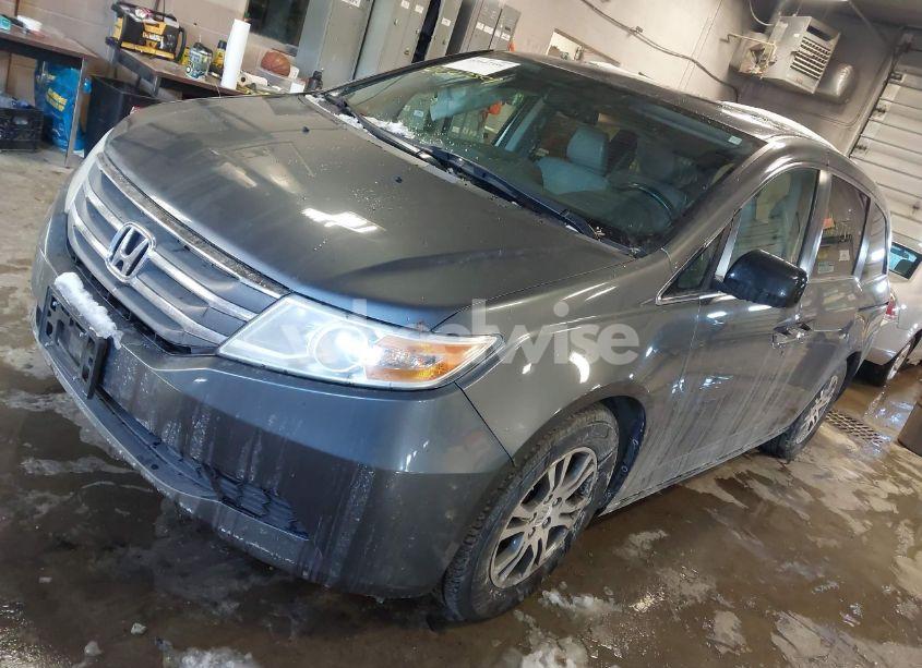 Photo 2 of 2012 Honda Odyssey EX-L (VIN 5FNRL5H65CB104137)