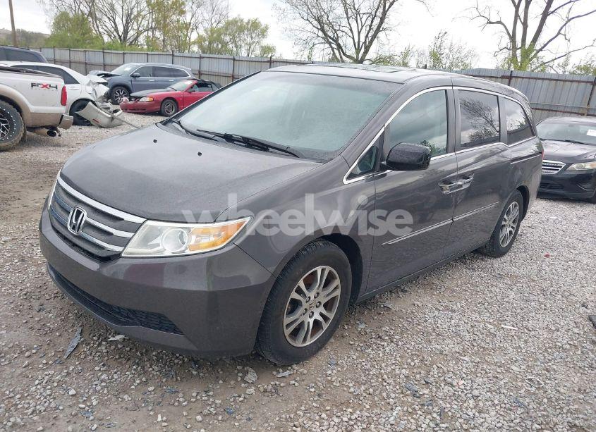 Photo 2 of 2012 Honda Odyssey EX-L (VIN 5FNRL5H65CB146792)
