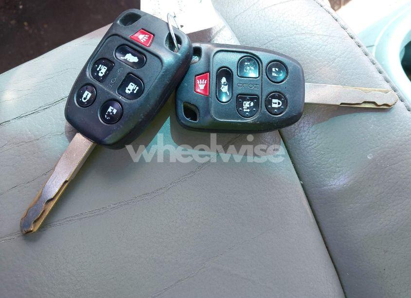 Photo 11 of 2012 Honda Odyssey EX-L (VIN 5FNRL5H65CB147666)