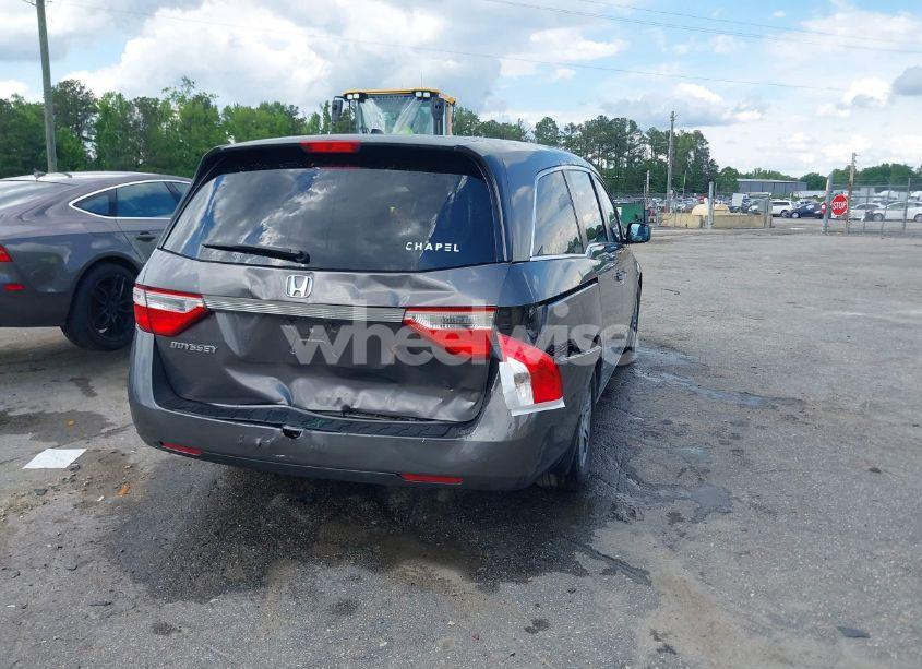 Photo 4 of 2013 Honda Odyssey EX-L (VIN 5FNRL5H65DB026458)