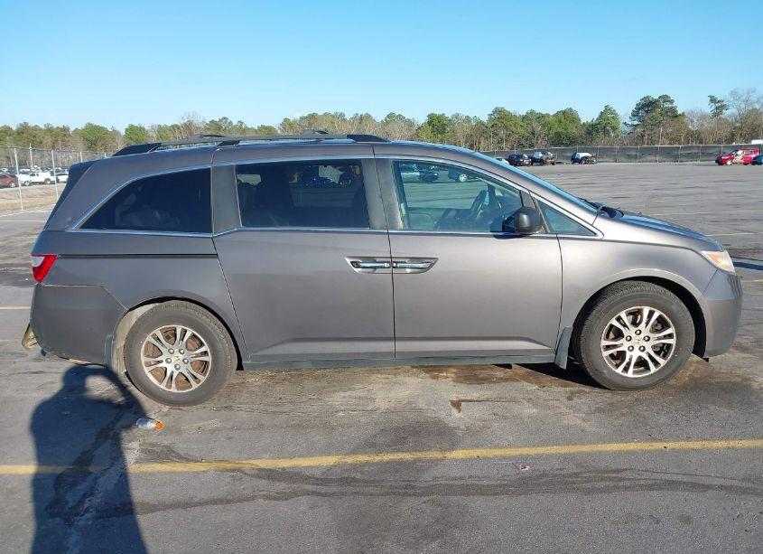 Photo 13 of 2013 Honda Odyssey EX-L (VIN 5FNRL5H65DB047990)