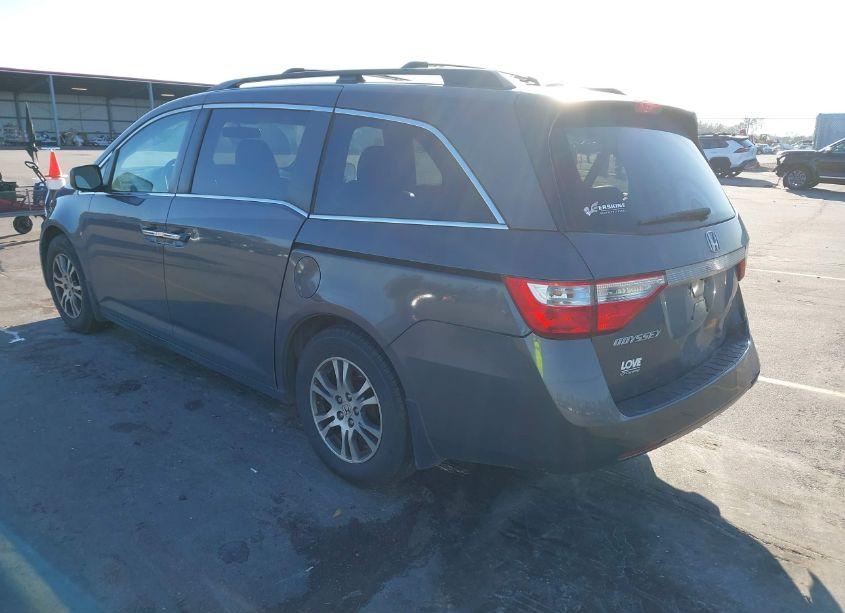 Photo 3 of 2013 Honda Odyssey EX-L (VIN 5FNRL5H65DB047990)