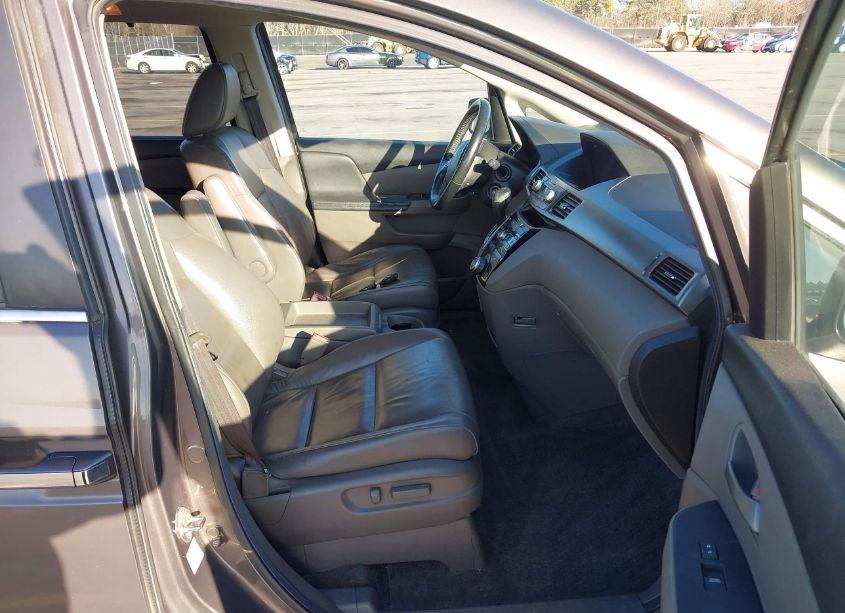 Photo 5 of 2013 Honda Odyssey EX-L (VIN 5FNRL5H65DB047990)