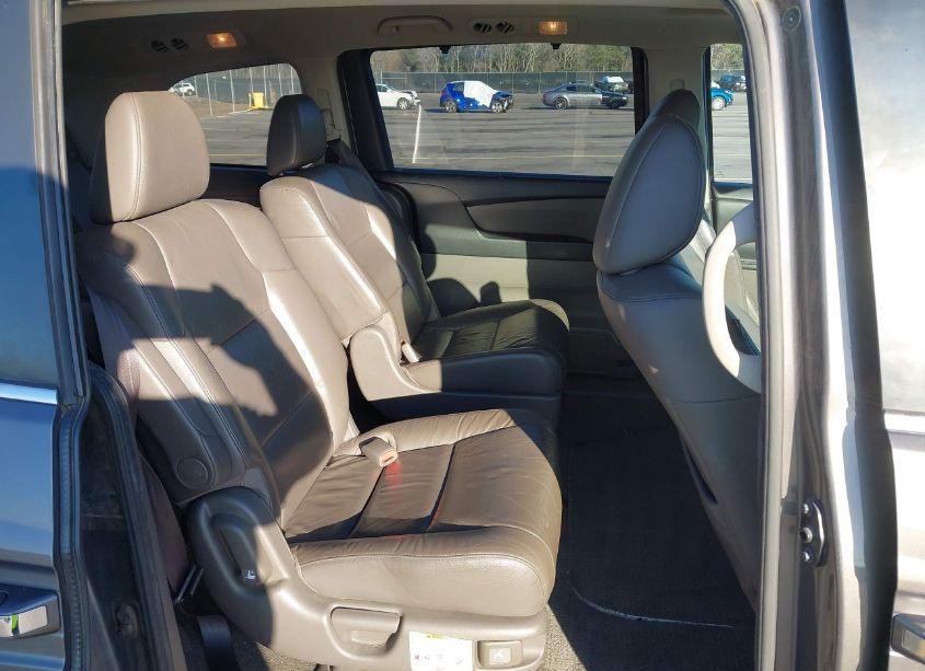 Photo 8 of 2013 Honda Odyssey EX-L (VIN 5FNRL5H65DB047990)