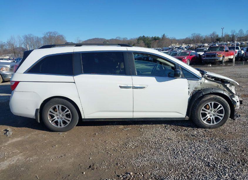 Photo 14 of 2013 Honda Odyssey EX-L (VIN 5FNRL5H65DB083095)