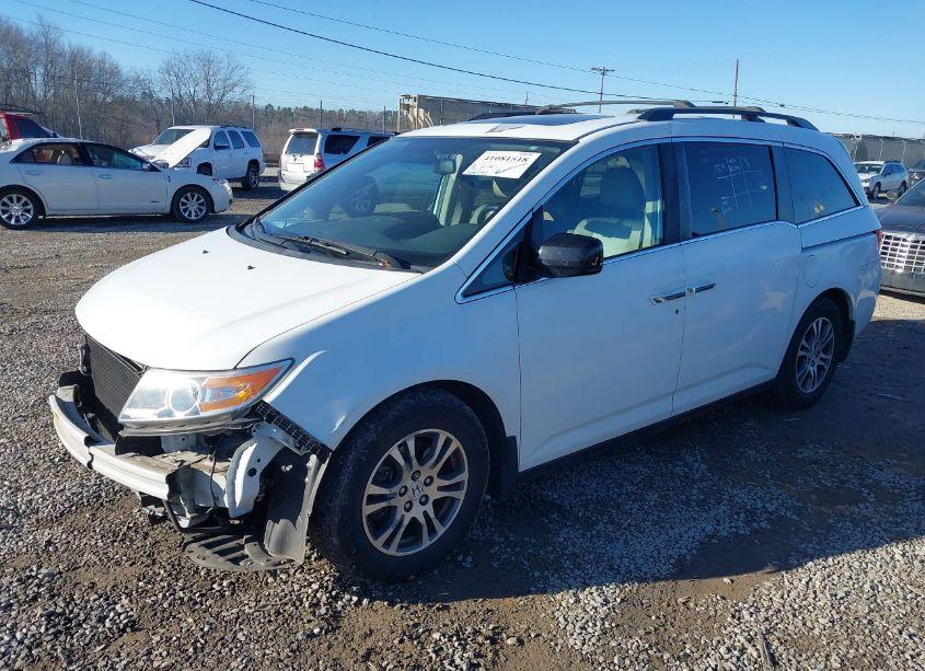 Photo 2 of 2013 Honda Odyssey EX-L (VIN 5FNRL5H65DB083095)