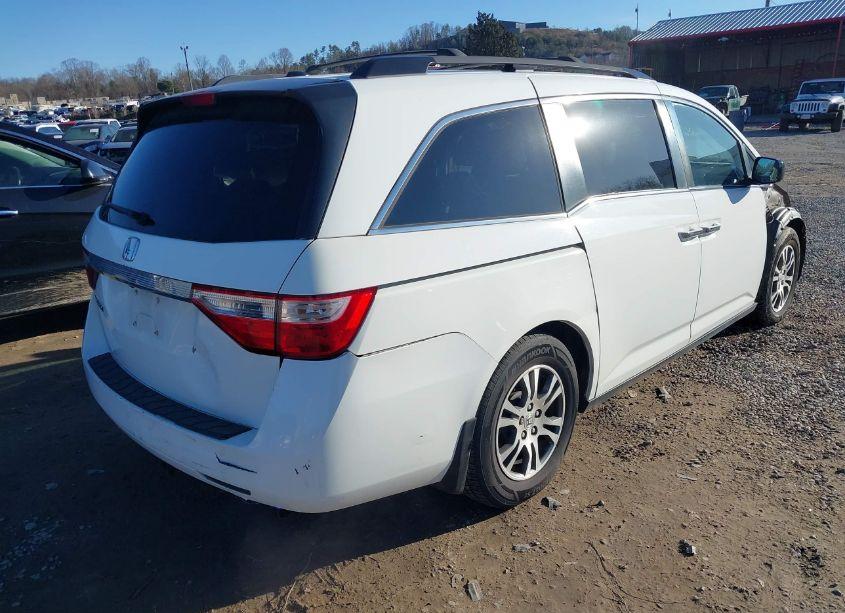 Photo 4 of 2013 Honda Odyssey EX-L (VIN 5FNRL5H65DB083095)