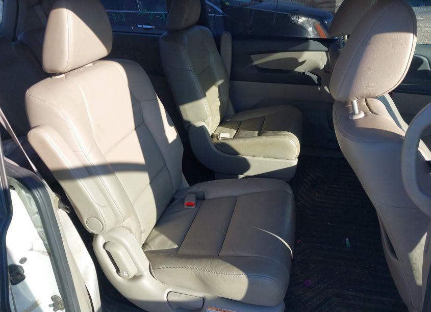 Photo 8 of 2013 Honda Odyssey EX-L (VIN 5FNRL5H65DB083095)