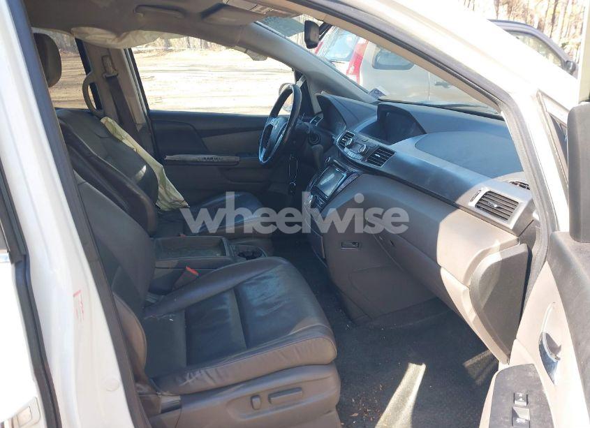 Photo 5 of 2014 Honda Odyssey EX-L (VIN 5FNRL5H65EB011458)