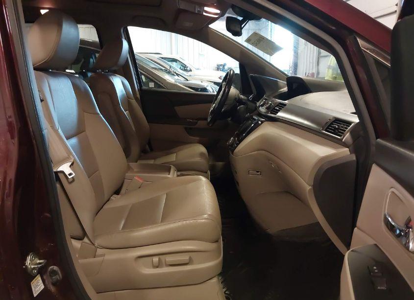 Photo 5 of 2014 Honda Odyssey EX-L (VIN 5FNRL5H65EB023528)