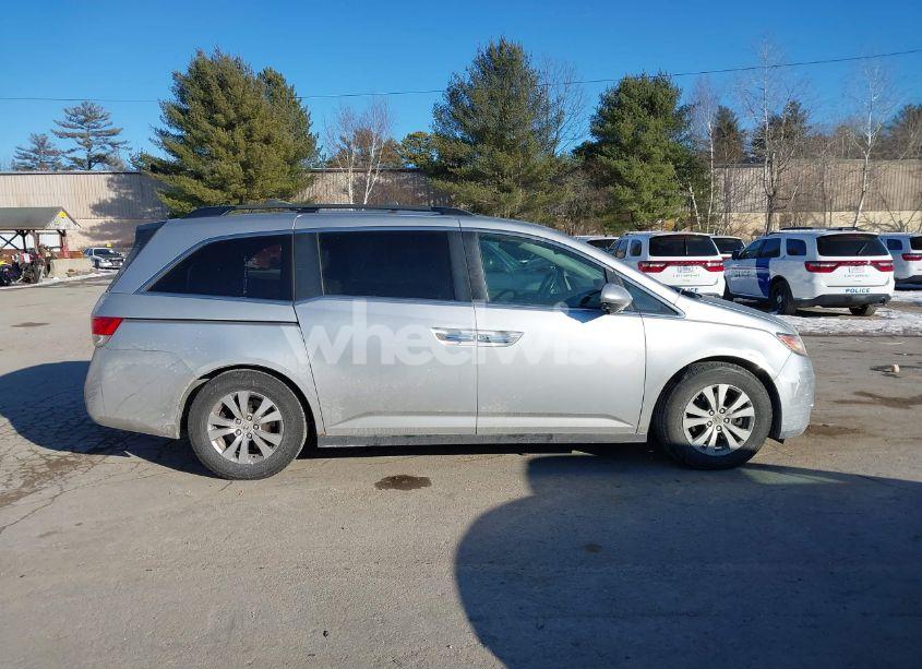 Photo 13 of 2014 Honda Odyssey EX-L (VIN 5FNRL5H65EB043813)