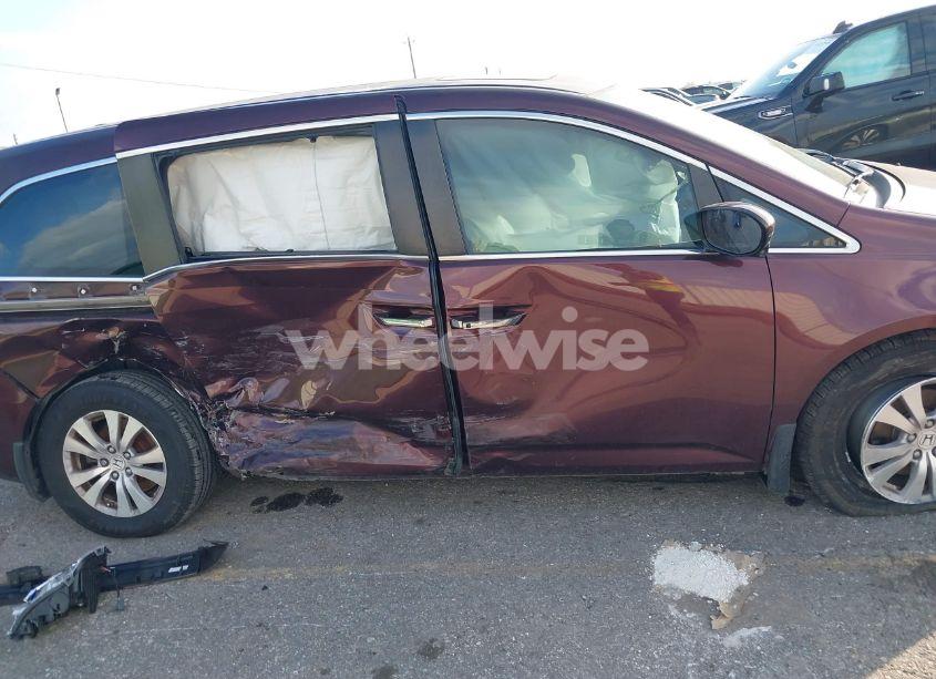 Photo 13 of 2014 Honda Odyssey EX-L (VIN 5FNRL5H65EB049983)