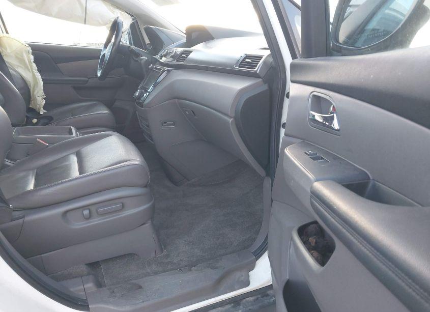 Photo 5 of 2014 Honda Odyssey EX-L (VIN 5FNRL5H65EB056514)