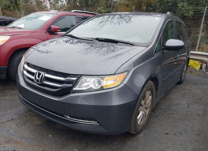 Photo 2 of 2014 Honda Odyssey EX-L (VIN 5FNRL5H65EB068565)