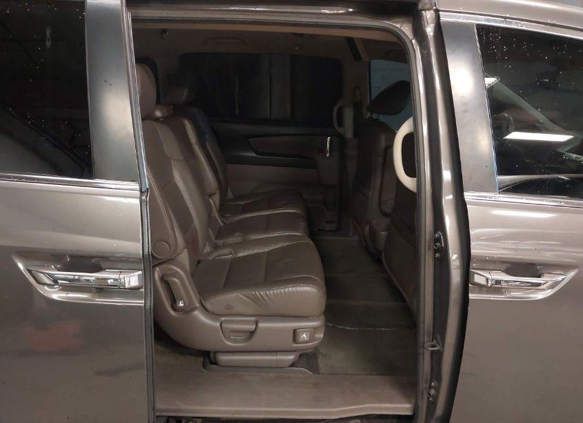 Photo 8 of 2014 Honda Odyssey EX-L (VIN 5FNRL5H65EB124648)