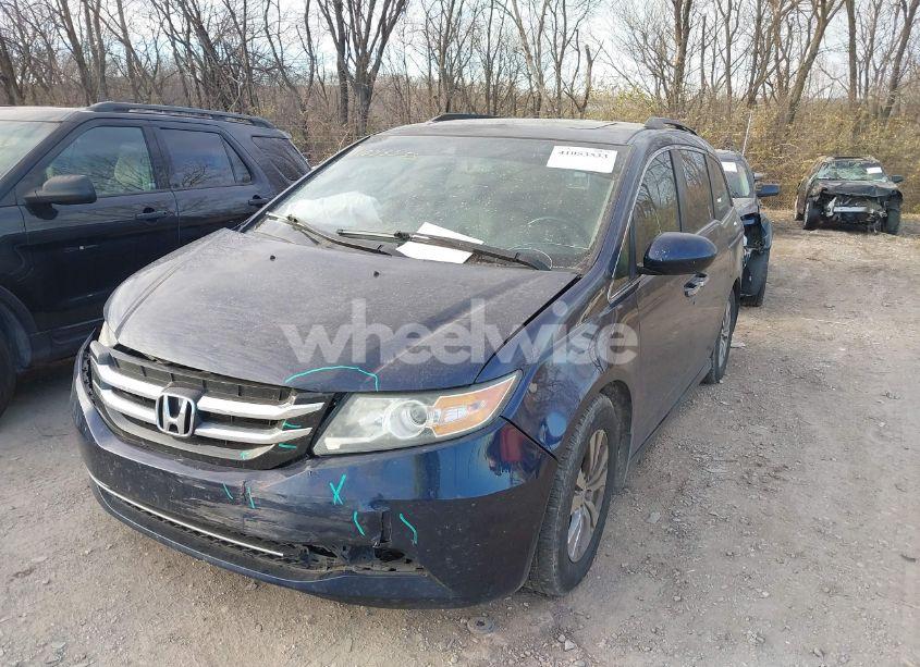 Photo 2 of 2014 Honda Odyssey EX-L (VIN 5FNRL5H65EB126139)