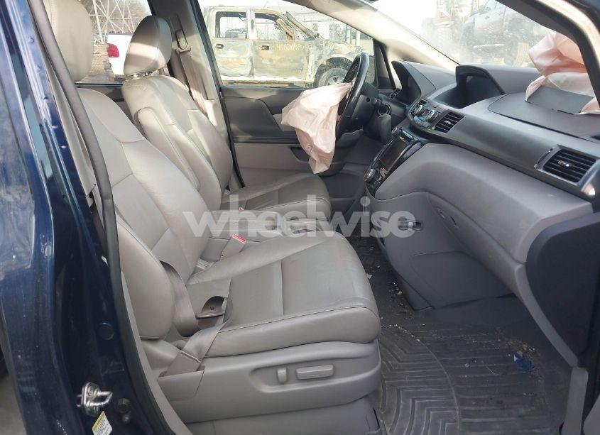 Photo 5 of 2014 Honda Odyssey EX-L (VIN 5FNRL5H65EB126139)