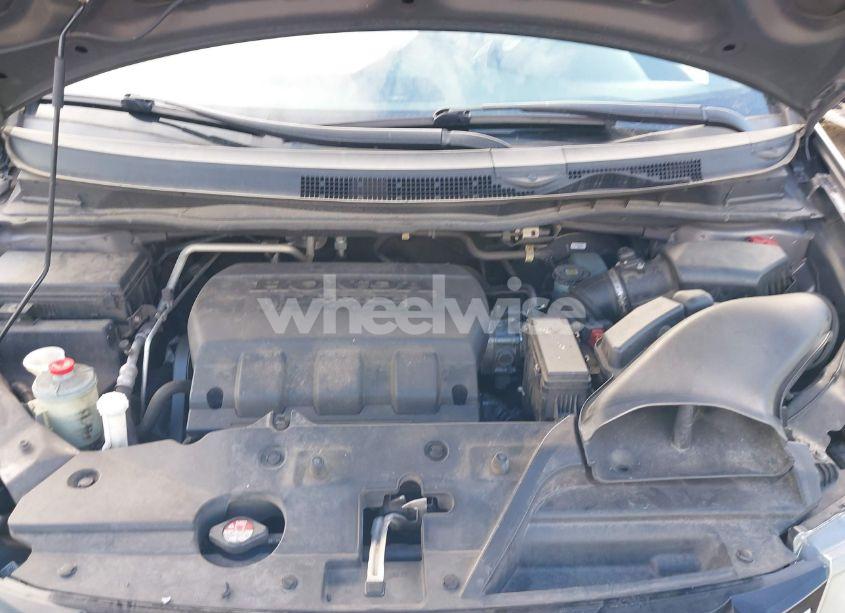 Photo 10 of 2014 Honda Odyssey EX-L (VIN 5FNRL5H65EB127517)