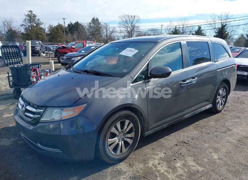 Photo 2 of 2014 Honda Odyssey EX-L (VIN 5FNRL5H65EB127517)