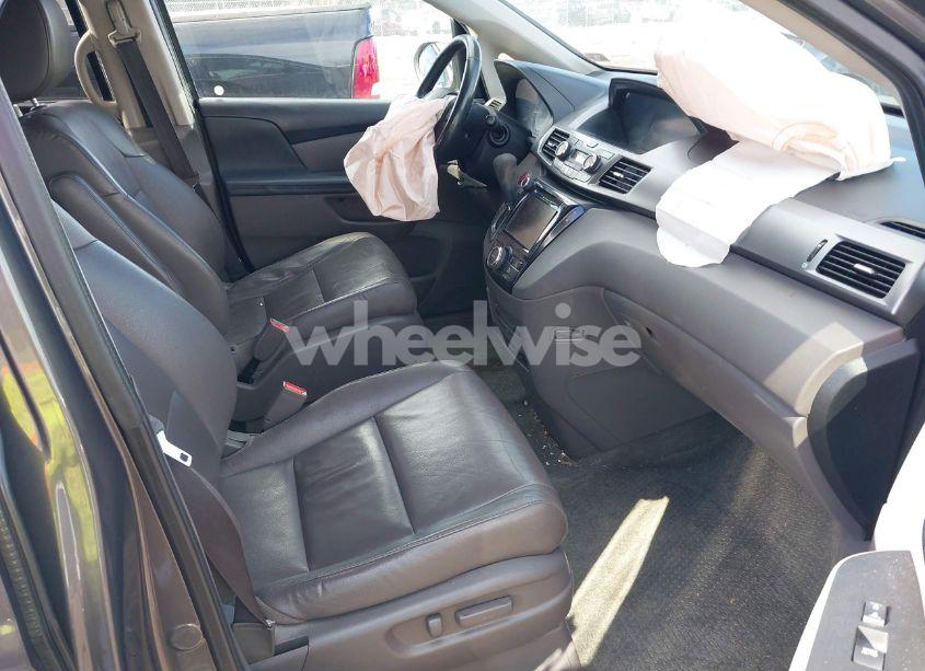 Photo 5 of 2014 Honda Odyssey EX-L (VIN 5FNRL5H65EB127517)