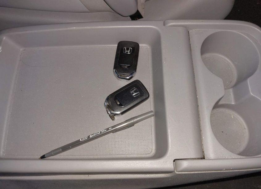 Photo 11 of 2014 Honda Odyssey EX-L (VIN 5FNRL5H65EB132233)