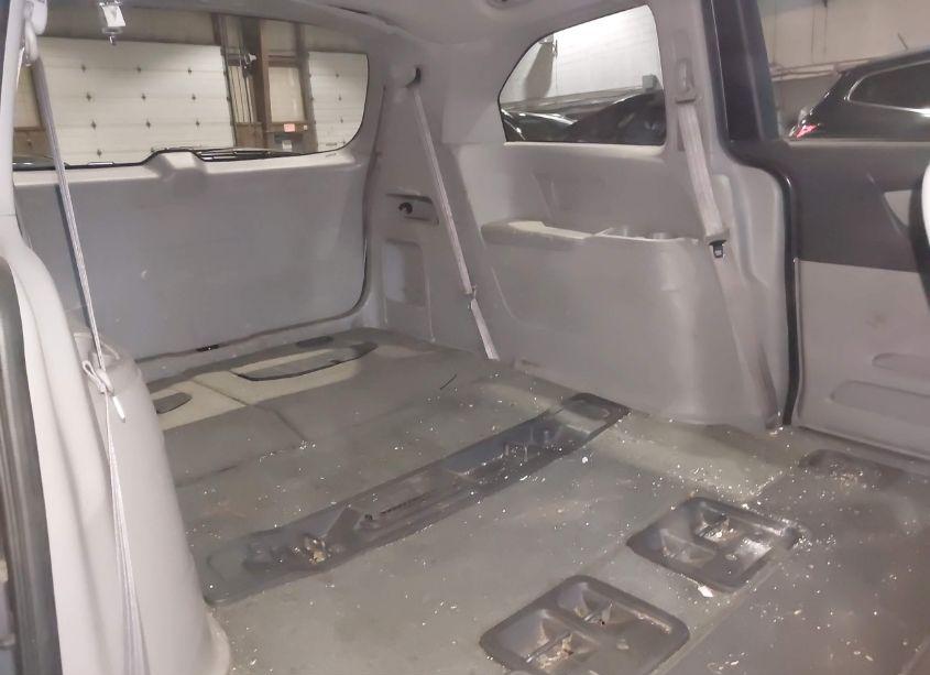 Photo 8 of 2014 Honda Odyssey EX-L (VIN 5FNRL5H65EB132233)