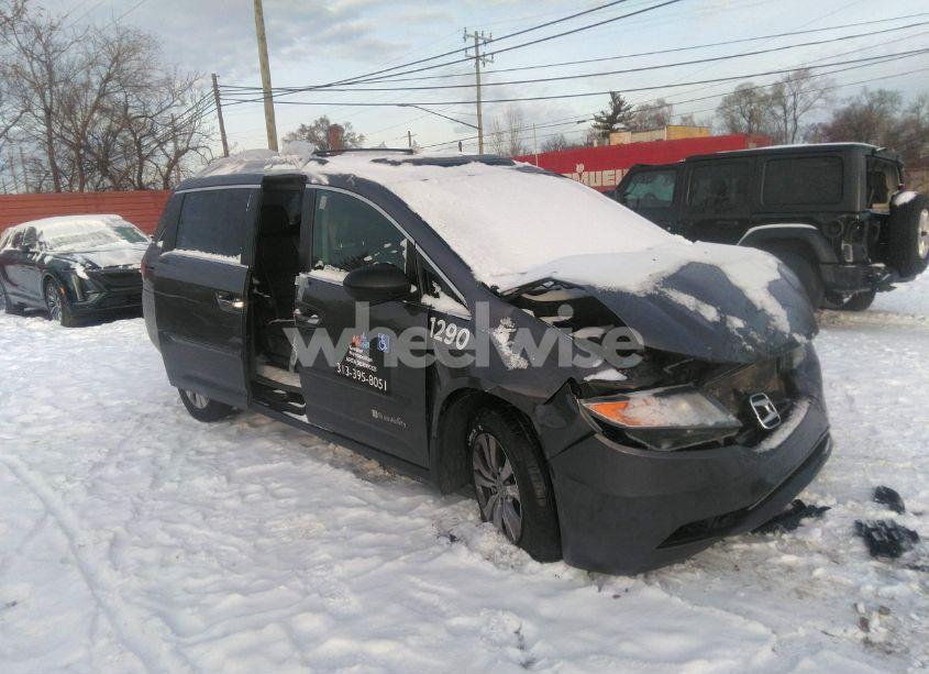 2015 Honda Odyssey EX-L (VIN 5FNRL5H65FB001160) main photo