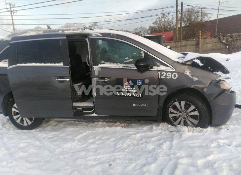 Photo 13 of 2015 Honda Odyssey EX-L (VIN 5FNRL5H65FB001160)