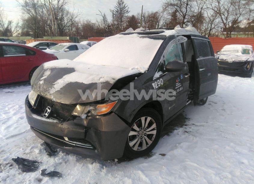 Photo 2 of 2015 Honda Odyssey EX-L (VIN 5FNRL5H65FB001160)