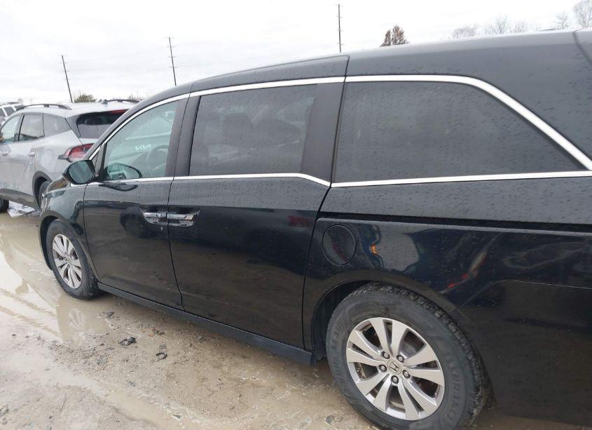 Photo 14 of 2015 Honda Odyssey EX-L (VIN 5FNRL5H65FB009890)