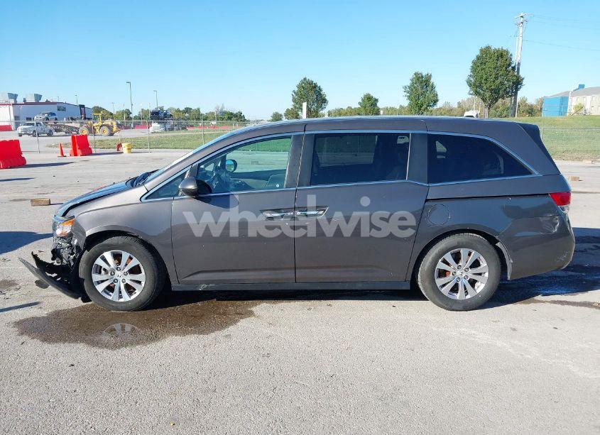 Photo 14 of 2015 Honda Odyssey EX-L (VIN 5FNRL5H65FB045143)