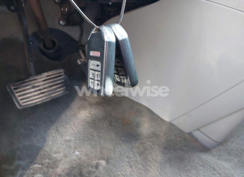 Photo 11 of 2015 Honda Odyssey EX-L (VIN 5FNRL5H65FB049368)