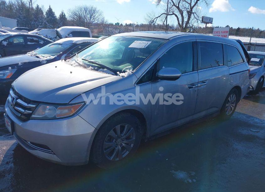 Photo 2 of 2015 Honda Odyssey EX-L (VIN 5FNRL5H65FB049368)