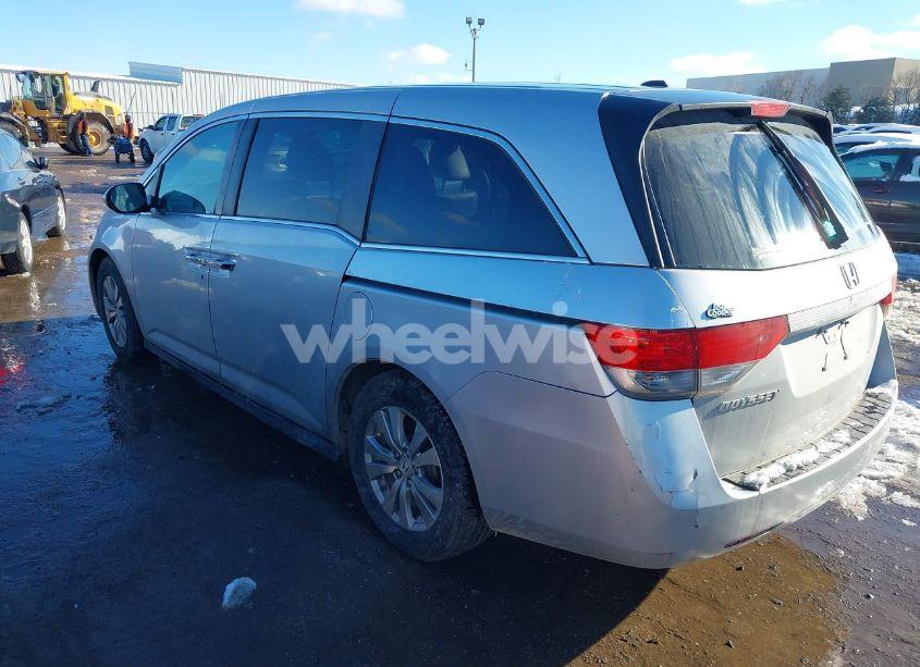 Photo 3 of 2015 Honda Odyssey EX-L (VIN 5FNRL5H65FB049368)