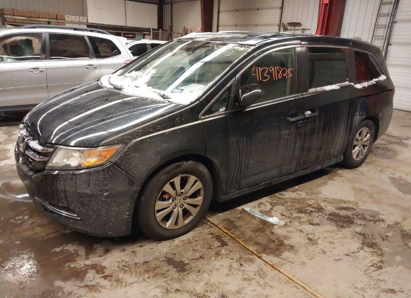 Photo 2 of 2015 Honda Odyssey EX-L (VIN 5FNRL5H65FB125378)