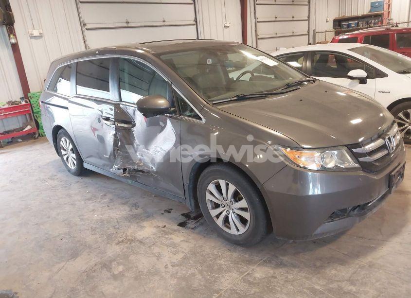 2015 Honda Odyssey EX-L (VIN 5FNRL5H65FB126921) main photo
